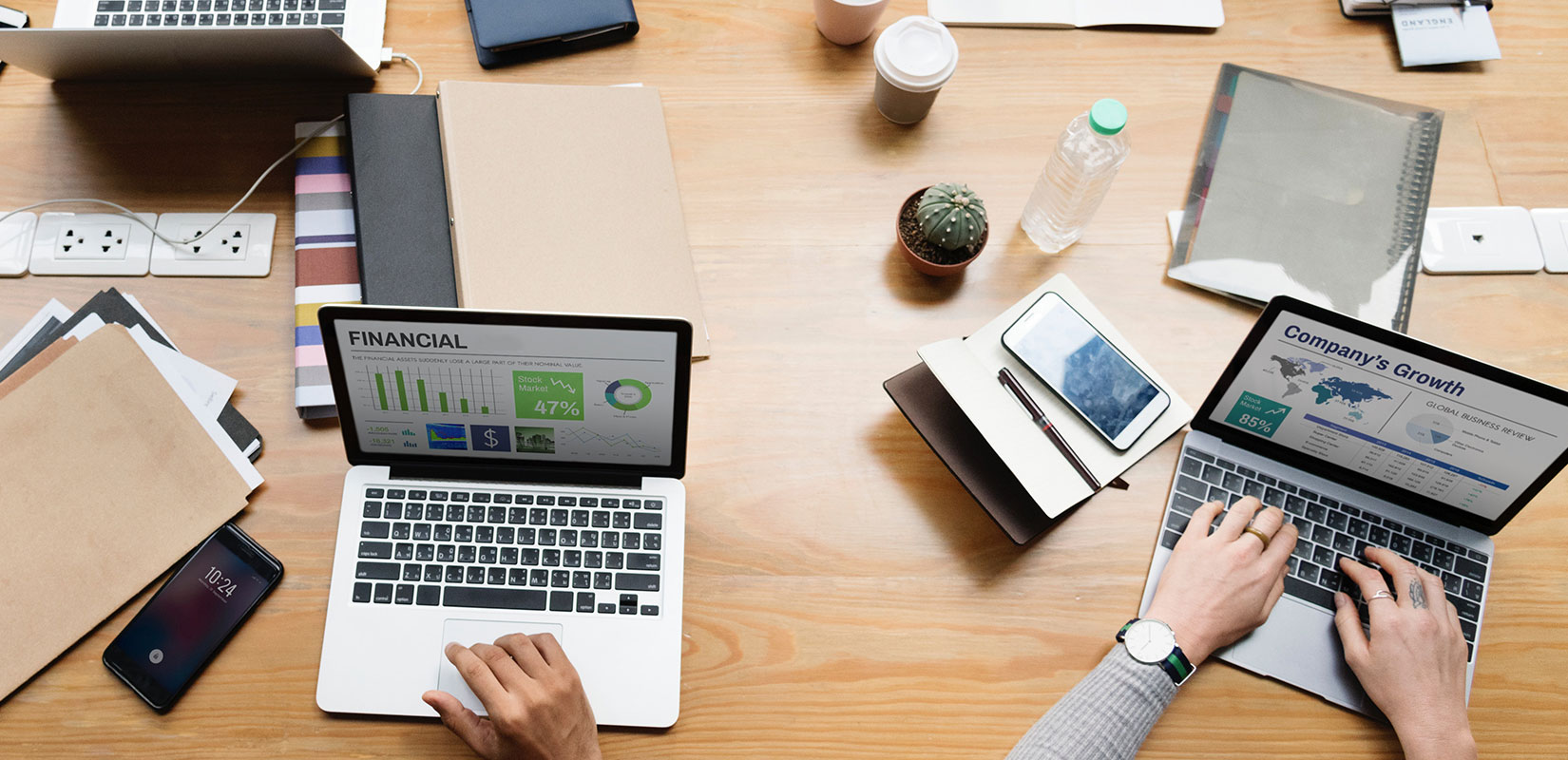 laptops displaying predictive analysis information